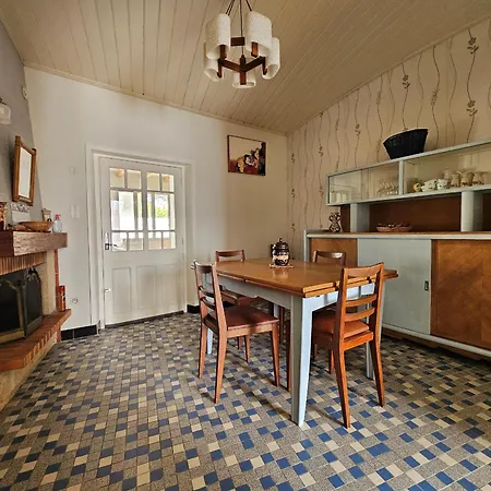 Maison Recente - 3 Chambres, Proche Et Centre, Calme Et Confort, Jardin Terrasse - Fr-1-476-224 *